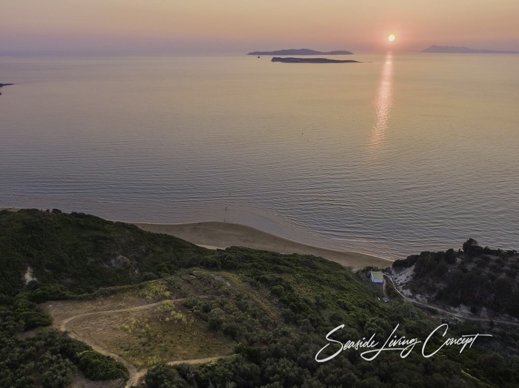 LAND NORTH CORFU AGIOS STEFANOS