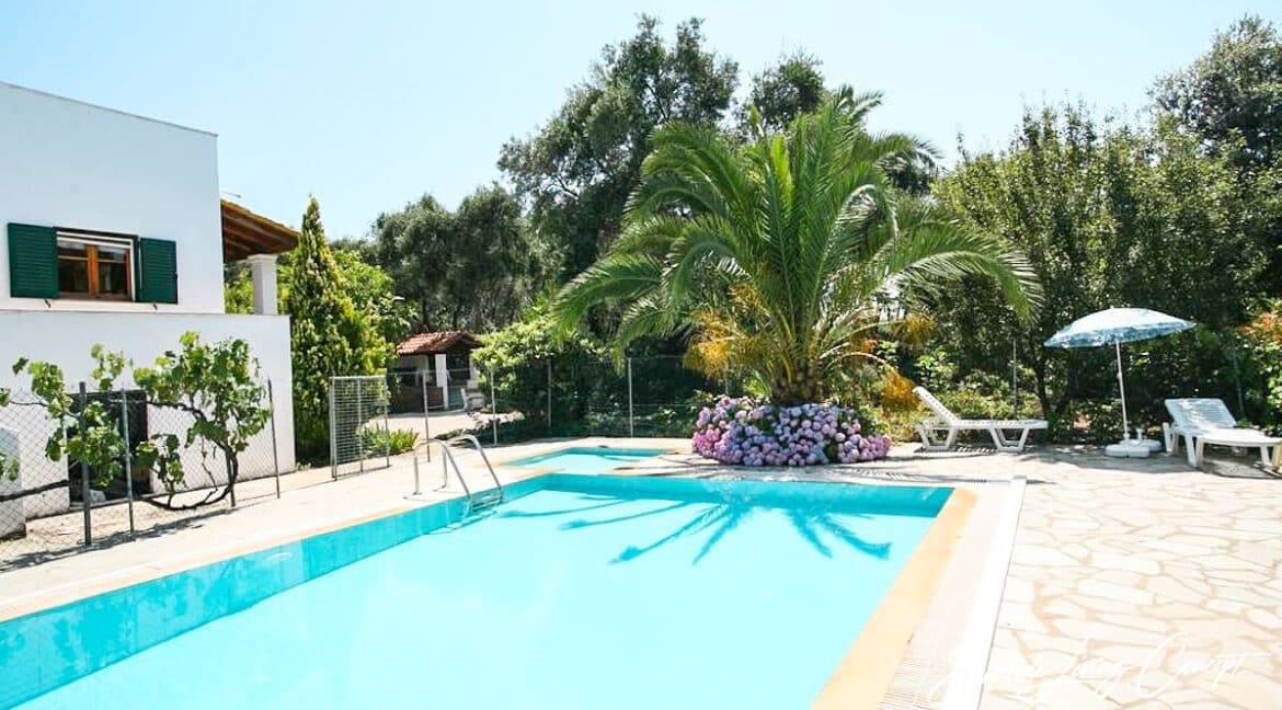 Chalikounas 2401 (2)