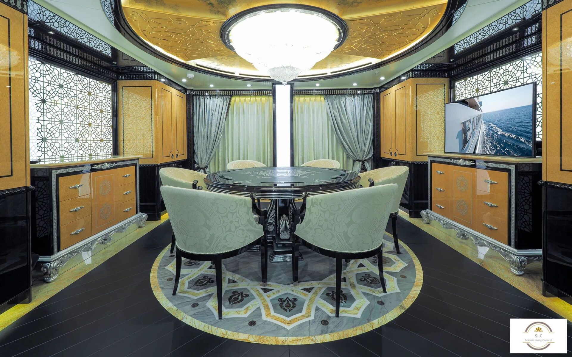 Motor Yacht ELEMENTS Games Room