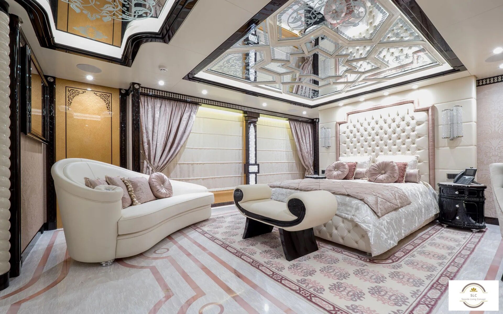 Motor Yacht ELEMENTS VIP Double Stateroom