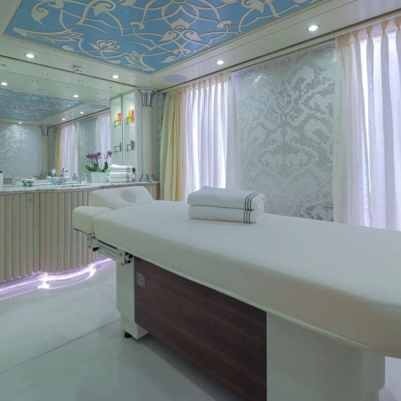 Motor Yacht ELEMENTS Massage Room