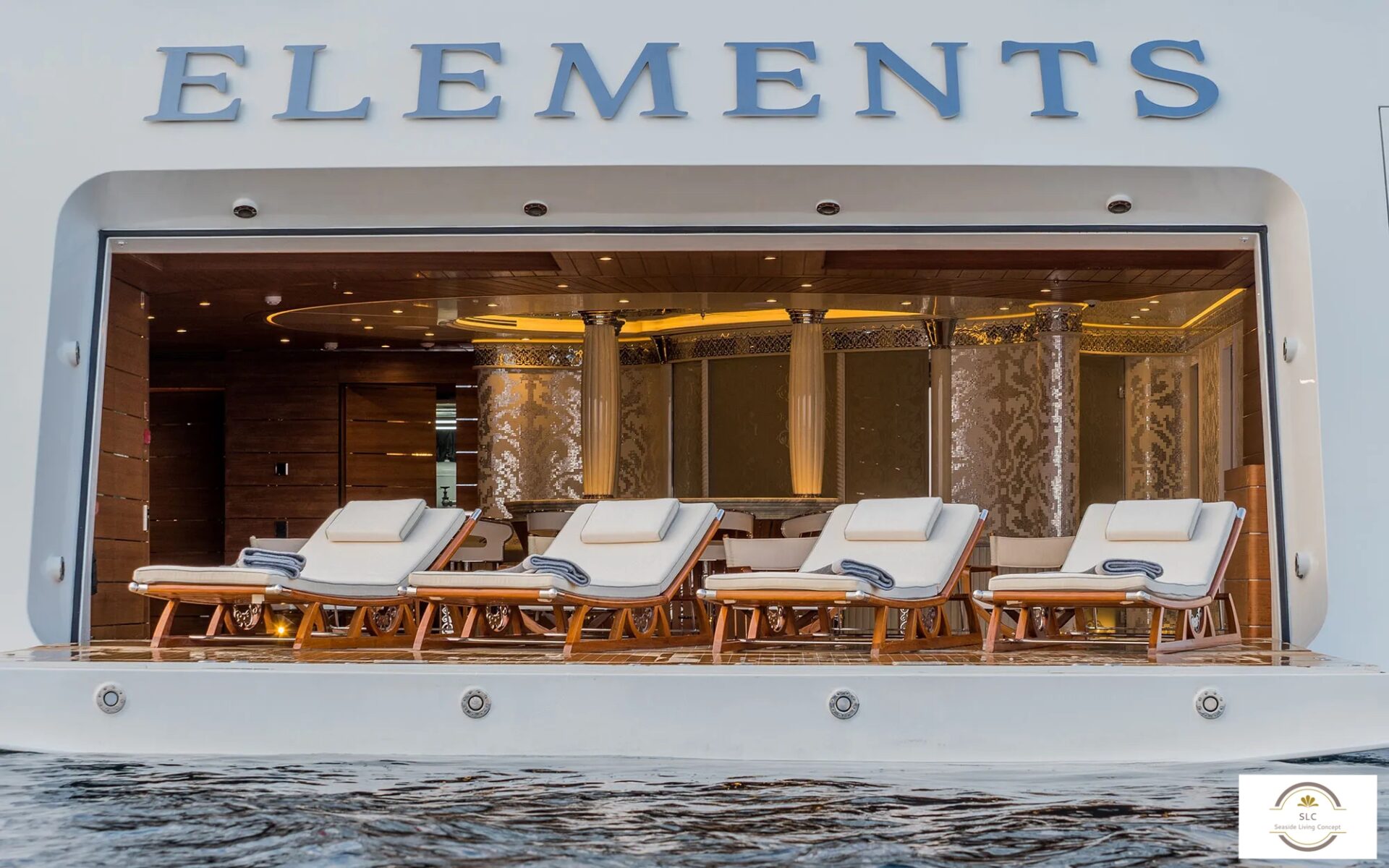 Motor Yacht ELEMENTS Beach Club