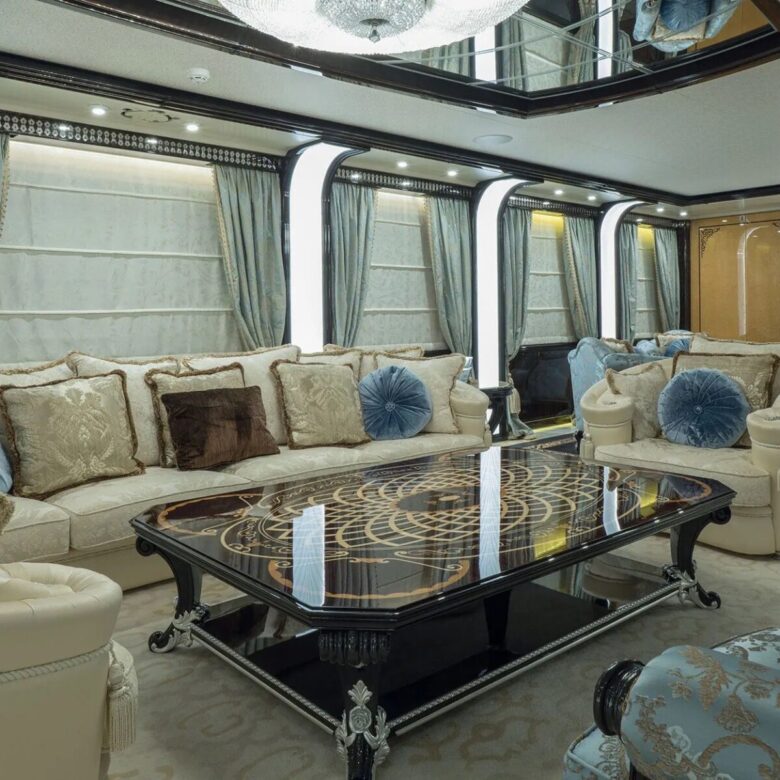 Motor Yacht ELEMENTS Salon Seating