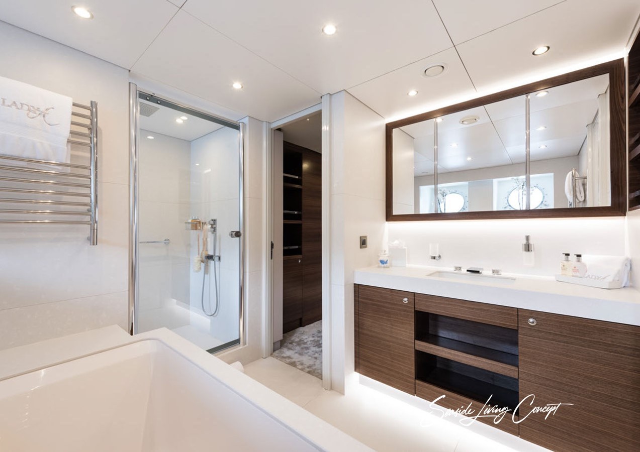 Lady_seasidelivingconcept_12