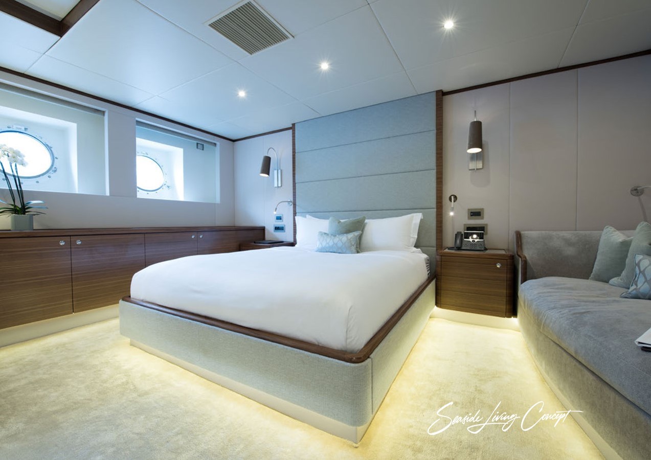 Lady_seasidelivingconcept_13