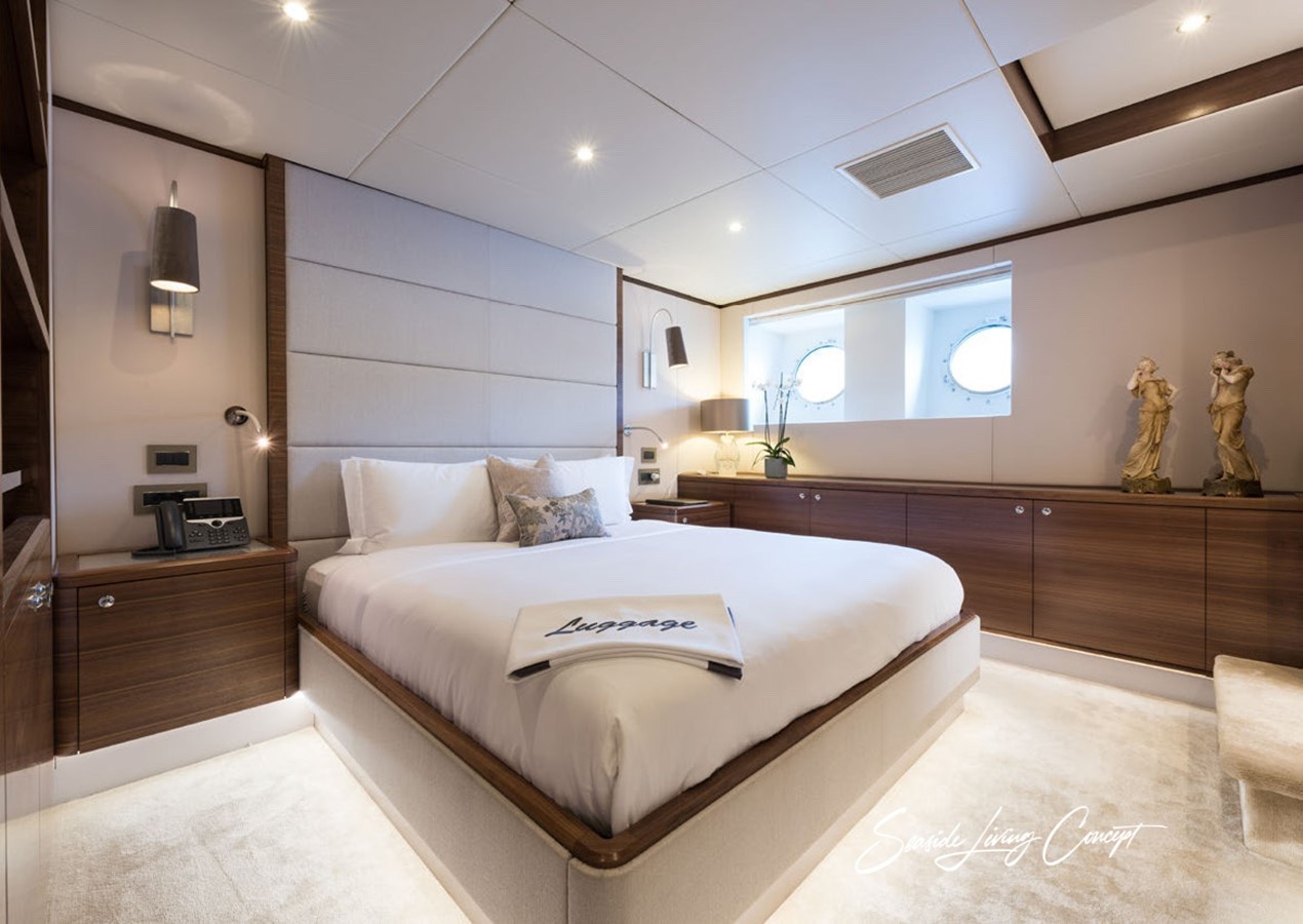 Lady_seasidelivingconcept_16