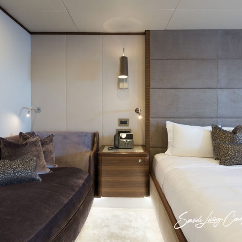 Lady_seasidelivingconcept_18