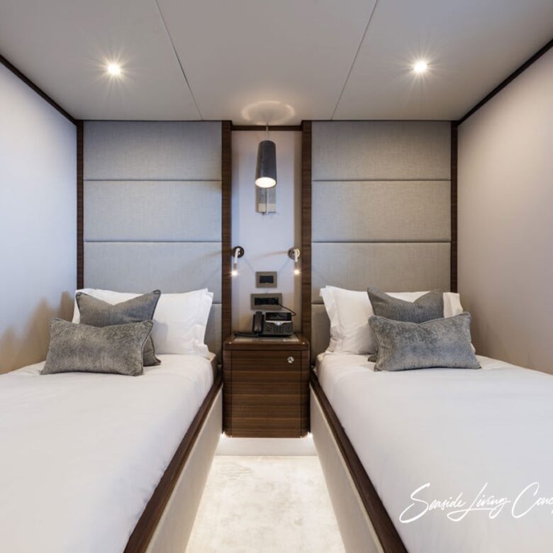 Lady_seasidelivingconcept_20