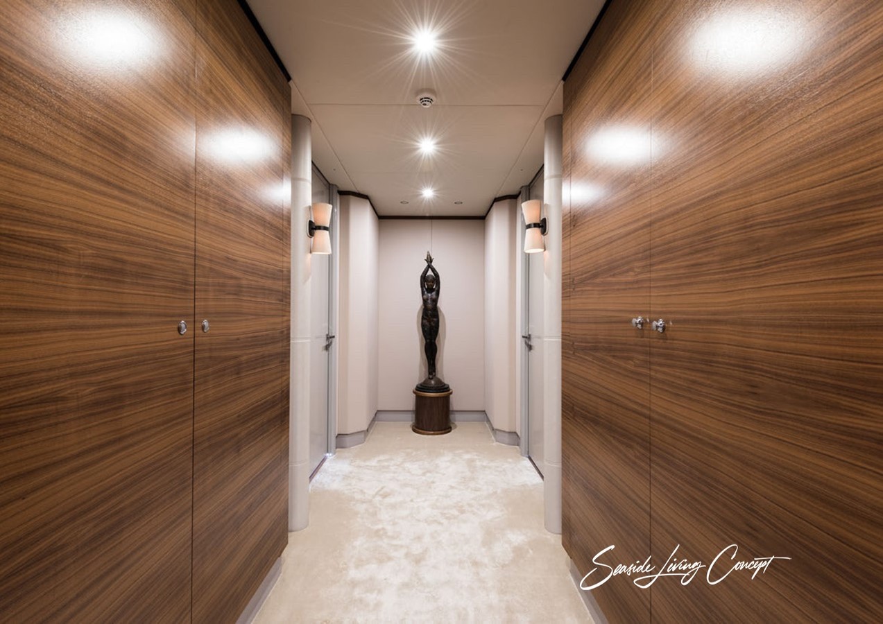 Lady_seasidelivingconcept_21