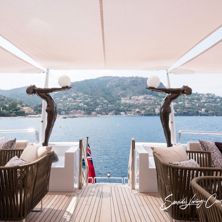 Lady_seasidelivingconcept_29