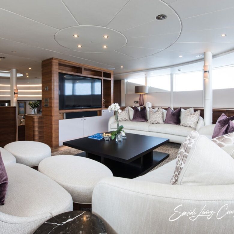 Lady_seasidelivingconcept_3