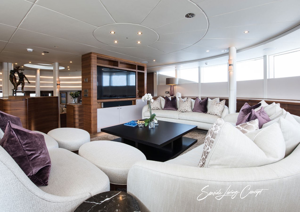 Lady_seasidelivingconcept_3