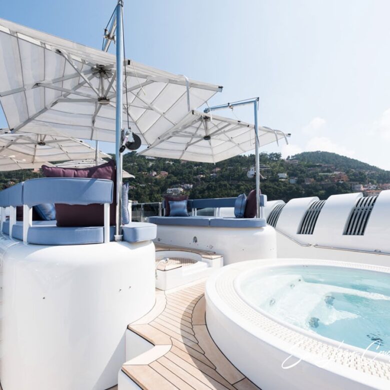 Lady_seasidelivingconcept_35