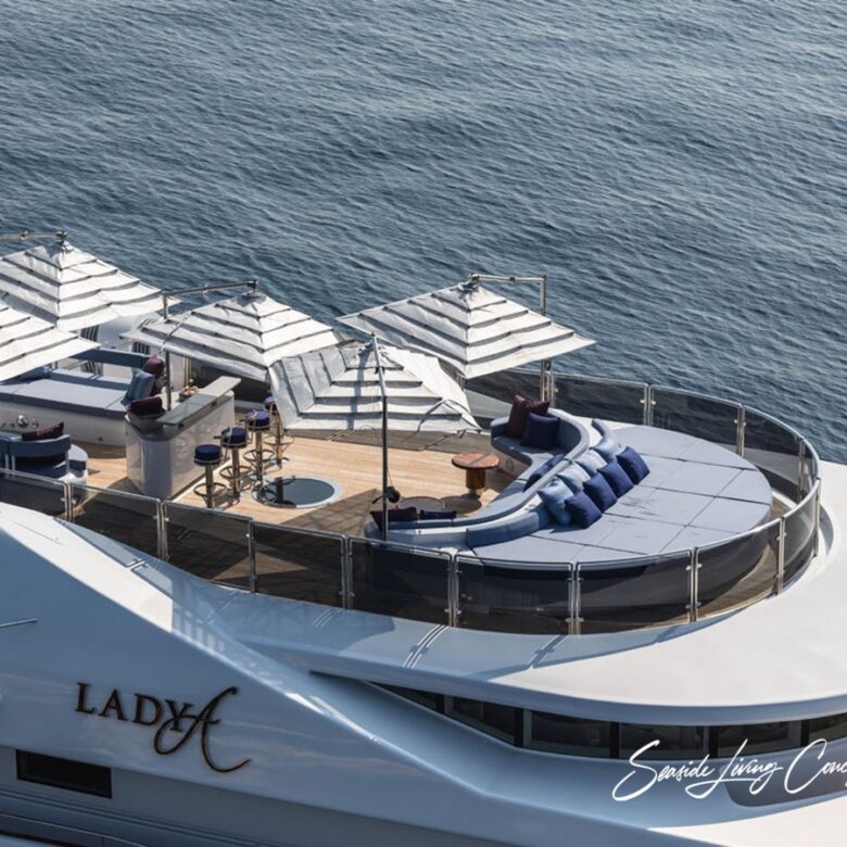 Lady_seasidelivingconcept_39