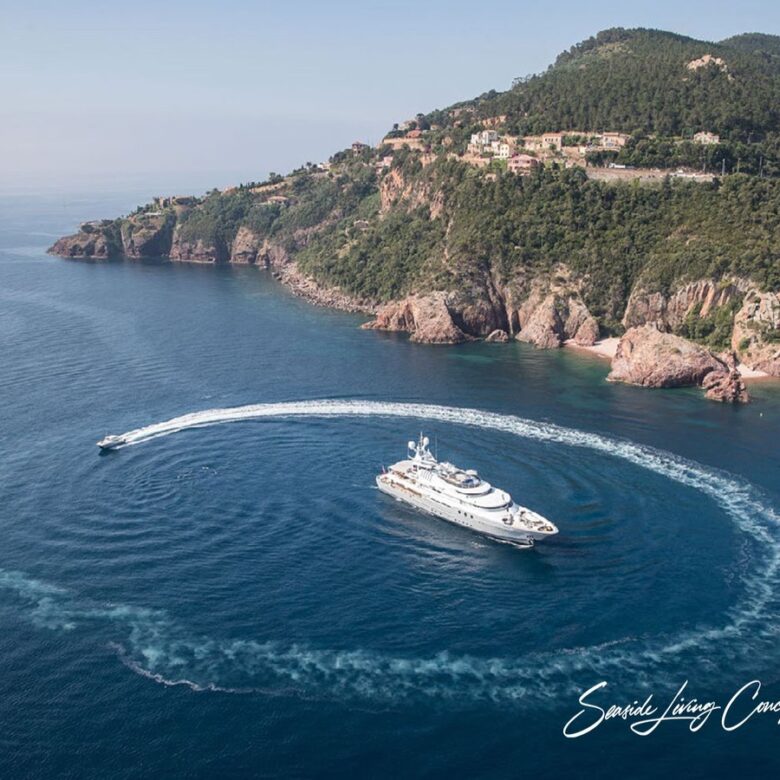 Lady_seasidelivingconcept_46