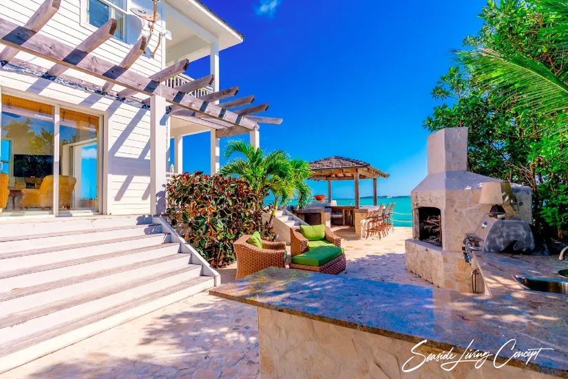 Crown_Pigeon_Island_Bahamas_IBAHA 2402_seasidelivingconcept_16