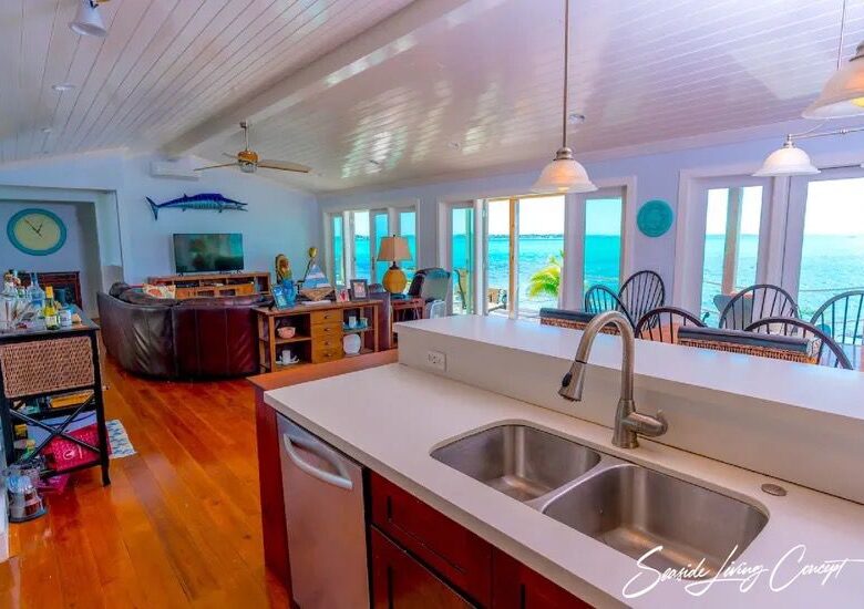 Crown_Pigeon_Island_Bahamas_IBAHA 2402_seasidelivingconcept_20