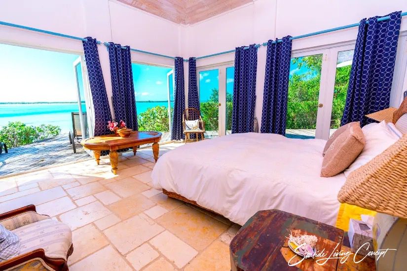 Crown_Pigeon_Island_Bahamas_IBAHA 2402_seasidelivingconcept_22