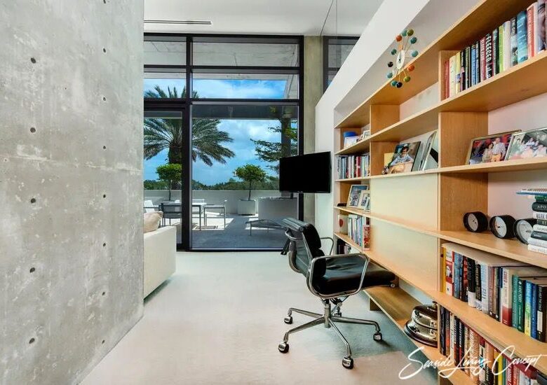 Luxury_Villa_in_Sarasota_IUSFL_2409_seasidelivingconcept_30