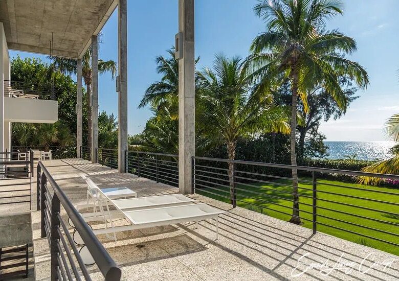 Luxury_Villa_in_Sarasota_IUSFL_2409_seasidelivingconcept_39