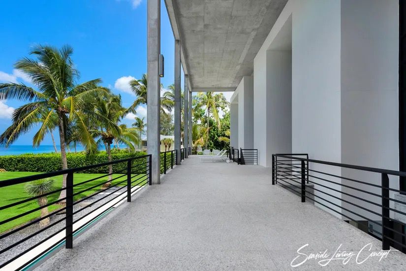 Luxury_Villa_in_Sarasota_IUSFL_2409_seasidelivingconcept_40