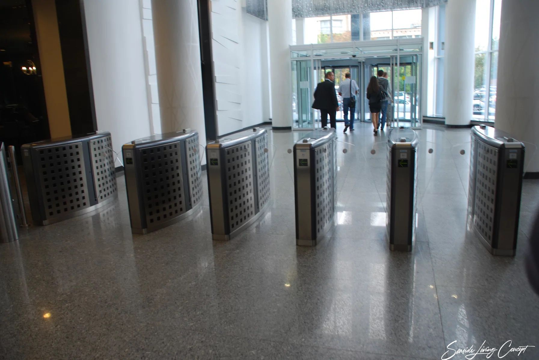 Moscow_Russia_IRUMO 2401_seasidelivingconcept_19